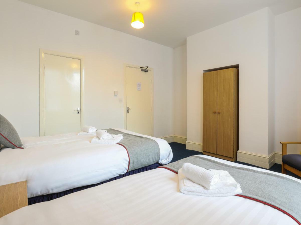 Oyo Hala Guest House 曼彻斯特 外观 照片